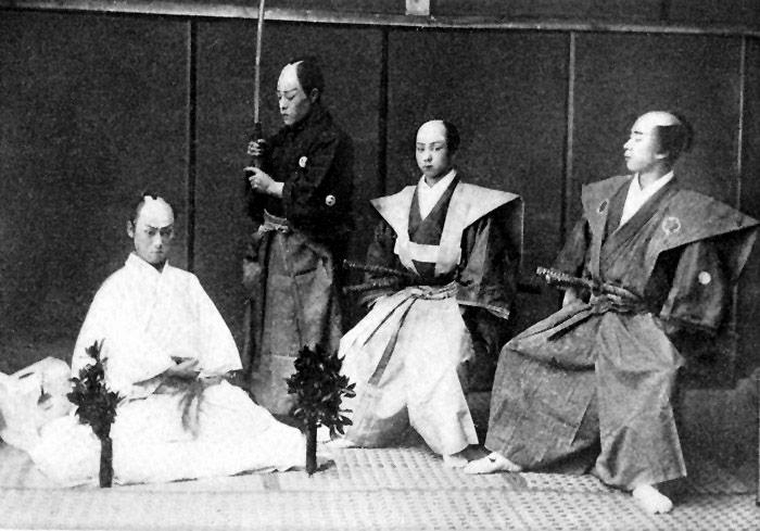 mổ bụng tự sát của samurai Nhật Bản